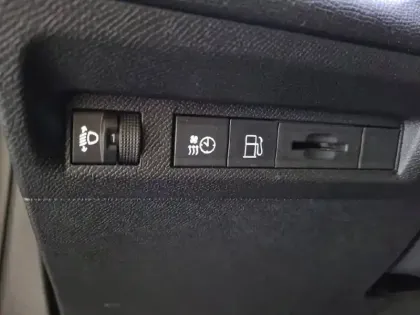 Photo 27 Peugeot 308  SW PHEV 180 e-EAT8