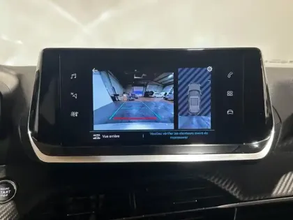 Photo 11 Peugeot 2008  e- 136ch Allure