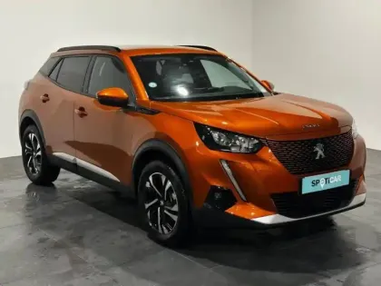 Photo 2 Peugeot 2008  e- 136ch Allure