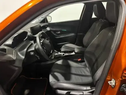 Photo 8 Peugeot 2008  e- 136ch Allure