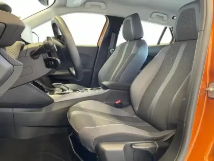 Photo 6 Peugeot 2008  e- 136ch Allure