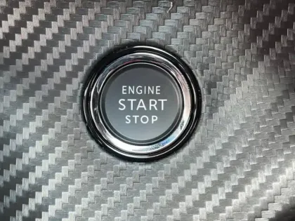 Photo 8 Peugeot 2008  1.2 PureTech 130ch S&S GT Line EAT8 7cv