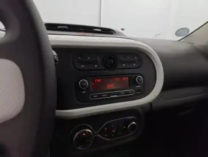 Photo 12 Renault Twingo E-TECH ELECTRIQUE III Authentic