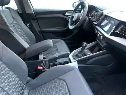 Photo 8 Audi A1  Sportback 30 TFSI 116 ch S tronic 7