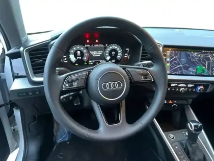 Photo 11 Audi A1  Sportback 30 TFSI 116 ch S tronic 7