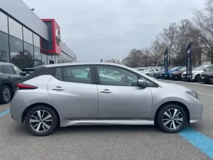 Photo 4 Nissan Leaf  150ch 40kWh Acenta 21.5