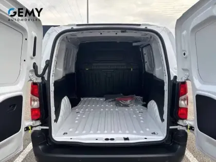 Photo 39 Peugeot Partner E- FOURGON M 800 KG 136 CH BATTERIE 54 KWH