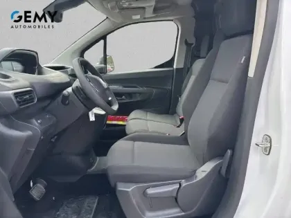 Photo 42 Peugeot Partner E- FOURGON M 800 KG 136 CH BATTERIE 54 KWH