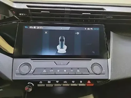 Photo 38 Peugeot 308  PureTech 130ch S&S EAT8