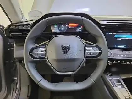 Photo 28 Peugeot 308  PureTech 130ch S&S EAT8