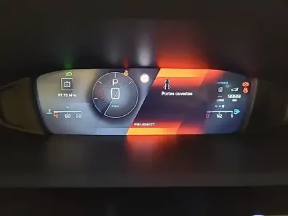 Photo 29 Peugeot 308  PureTech 130ch S&S EAT8