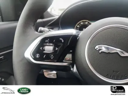 Photo 66 Jaguar E-Pace  P270e ch PHEV AWD BVA
