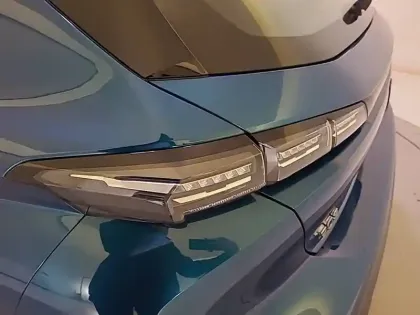 Photo 16 Peugeot 308  PureTech 130ch S&S EAT8