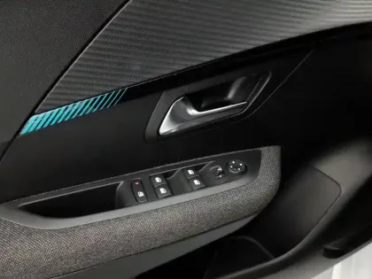 Photo 19 Peugeot 208  100 S&S BVM6 Style