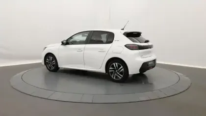 Photo 29 Peugeot 208  100 S&S BVM6 Style