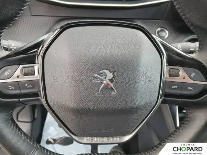 Photo 16 Peugeot 2008  PureTech 100 S&S BVM6