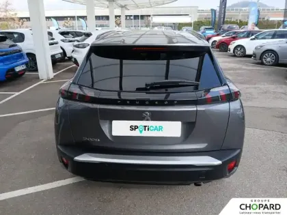 Photo 25 Peugeot 2008  PureTech 100 S&S BVM6