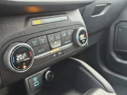 Photo 27 Ford Kuga  2.5 DURATEC 225 PHEV POWERSHIFT