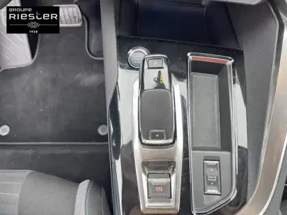 Photo 13 Peugeot 3008  Puretech 130ch S&S EAT8