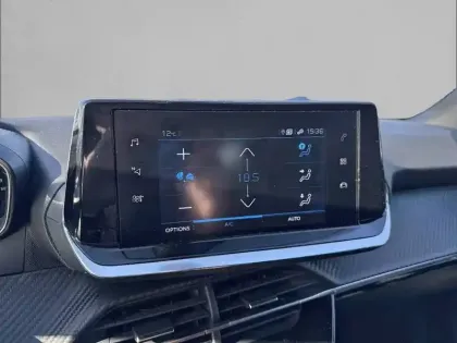 Photo 14 Peugeot 2008  PureTech 100 S&S BVM6