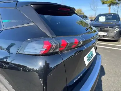 Photo 16 Peugeot 2008  PureTech 100 S&S BVM6