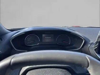 Photo 29 Peugeot 2008  PureTech 100 S&S BVM6