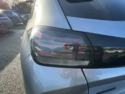 Photo 16 Peugeot 208  Hybrid 100 e-DCS6