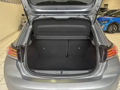 Photo 25 Peugeot 208  Hybrid 100 e-DCS6