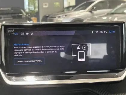 Photo 37 Peugeot 208  Hybrid 100 e-DCS6