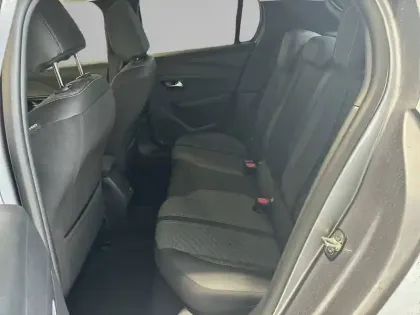 Photo 31 Peugeot 208  Hybrid 100 e-DCS6