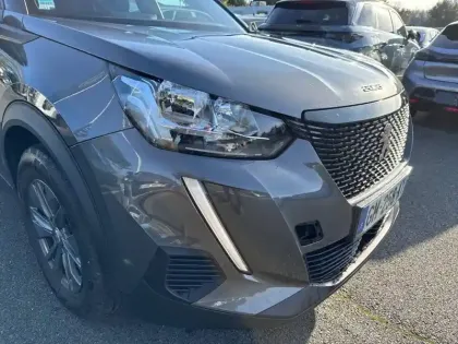 Photo 15 Peugeot 2008  PureTech 130 S&S BVM6