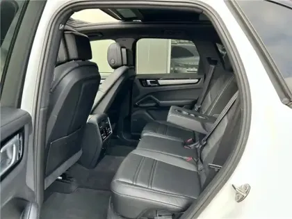 Photo 19 Porsche Cayenne 3.0 V6 440 CH TIPTRONIC BVA