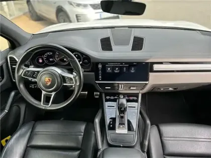 Photo 41 Porsche Cayenne 3.0 V6 440 CH TIPTRONIC BVA
