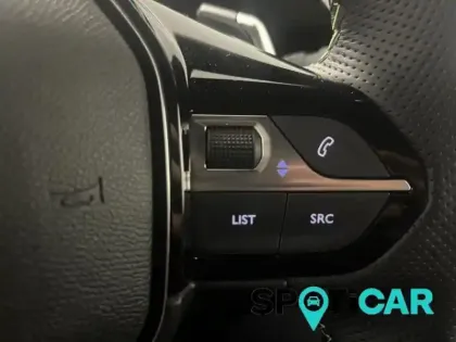 Photo 14 Peugeot 208  1.2 Hybrid 136ch GT e-DCS6