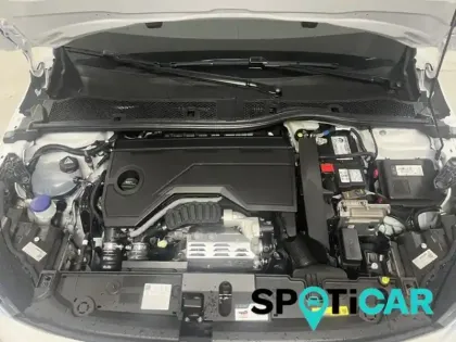 Photo 12 Peugeot 208  1.2 Hybrid 136ch GT e-DCS6