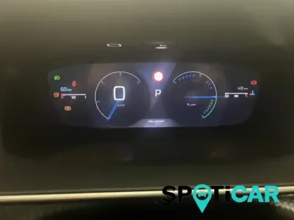 Photo 8 Peugeot 208  1.2 Hybrid 136ch GT e-DCS6