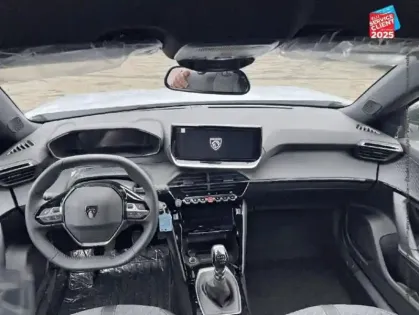 Photo 7 Peugeot 2008  1.2 PureTech 100ch S&S Allure