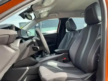 Photo 6 Peugeot 2008  1.2 PureTech 130ch S&S Allure