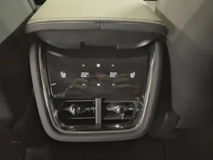 Photo 14 Volvo Ex90  Twin Performance AWD 517 ch 1EDT