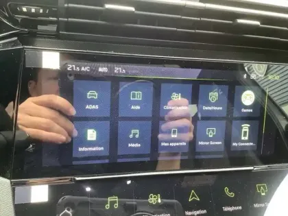 Photo 18 Peugeot 308  Hybrid 136 e-DCS6