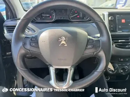 Photo 9 Peugeot 208  PureTech 82ch S&S BVM5 Allure