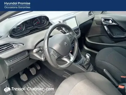 Photo 23 Peugeot 208  PureTech 82ch S&S BVM5 Allure