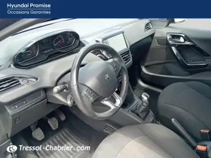 Photo 17 Peugeot 208  PureTech 82ch S&S BVM5 Allure