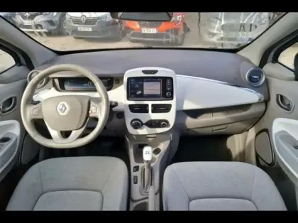 Photo 8 Renault Zoé Zoe Zen charge normale R90 MY19