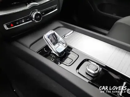 Photo 12 Volvo Xc60  T6 AWD Hybride rechargeable 253 ch+145 ch Geartronic 8