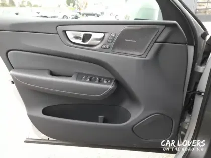 Photo 22 Volvo Xc60  T6 AWD Hybride rechargeable 253 ch+145 ch Geartronic 8