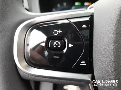 Photo 18 Volvo Xc60  T6 AWD Hybride rechargeable 253 ch+145 ch Geartronic 8