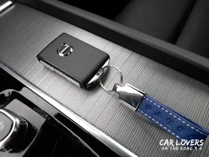 Photo 29 Volvo Xc60  T6 AWD Hybride rechargeable 253 ch+145 ch Geartronic 8