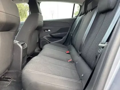 Photo 31 Peugeot 308  BlueHDi 130ch S&S EAT8