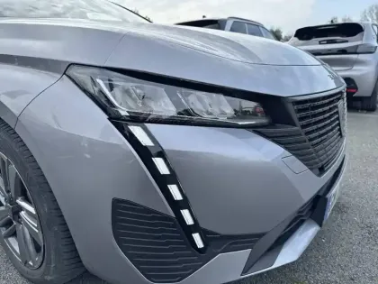 Photo 35 Peugeot 308  BlueHDi 130ch S&S EAT8